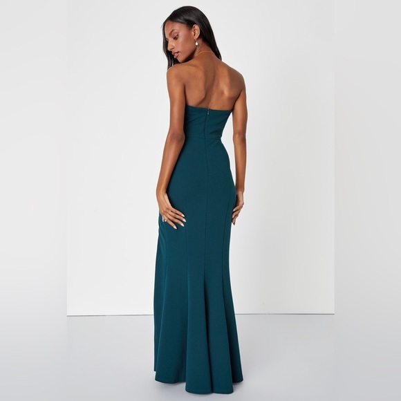 LULU’S Marvelous Entrance Emerald Green Pleated Strapless Maxi Dress - Picture 2 of 7